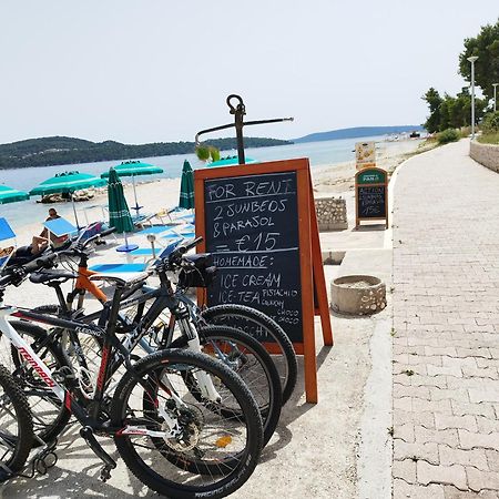 Domenico - 50 M From The Sea Apartment Donji Seget Exterior foto