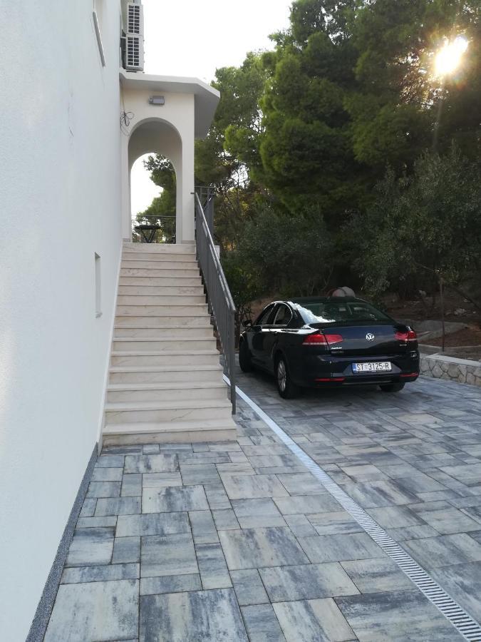 Domenico - 50 M From The Sea Apartment Donji Seget Exterior foto